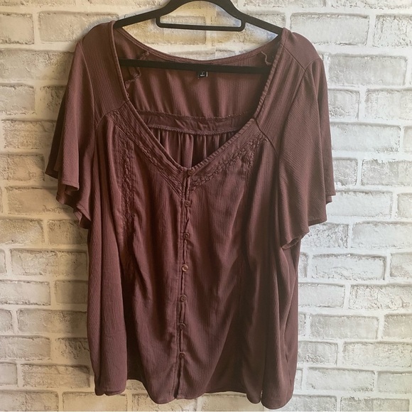 Torrid Gauze Button Front Flutter Sleeve Top - Picture 3 of 7